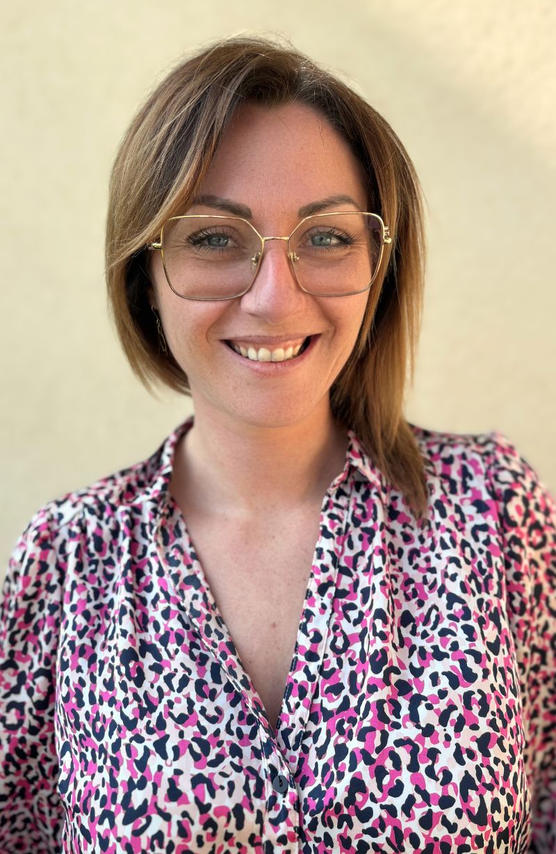 Portrait de Morgane, co-fondatrice de Muri Créations, en charge de la communication et de la gestion.